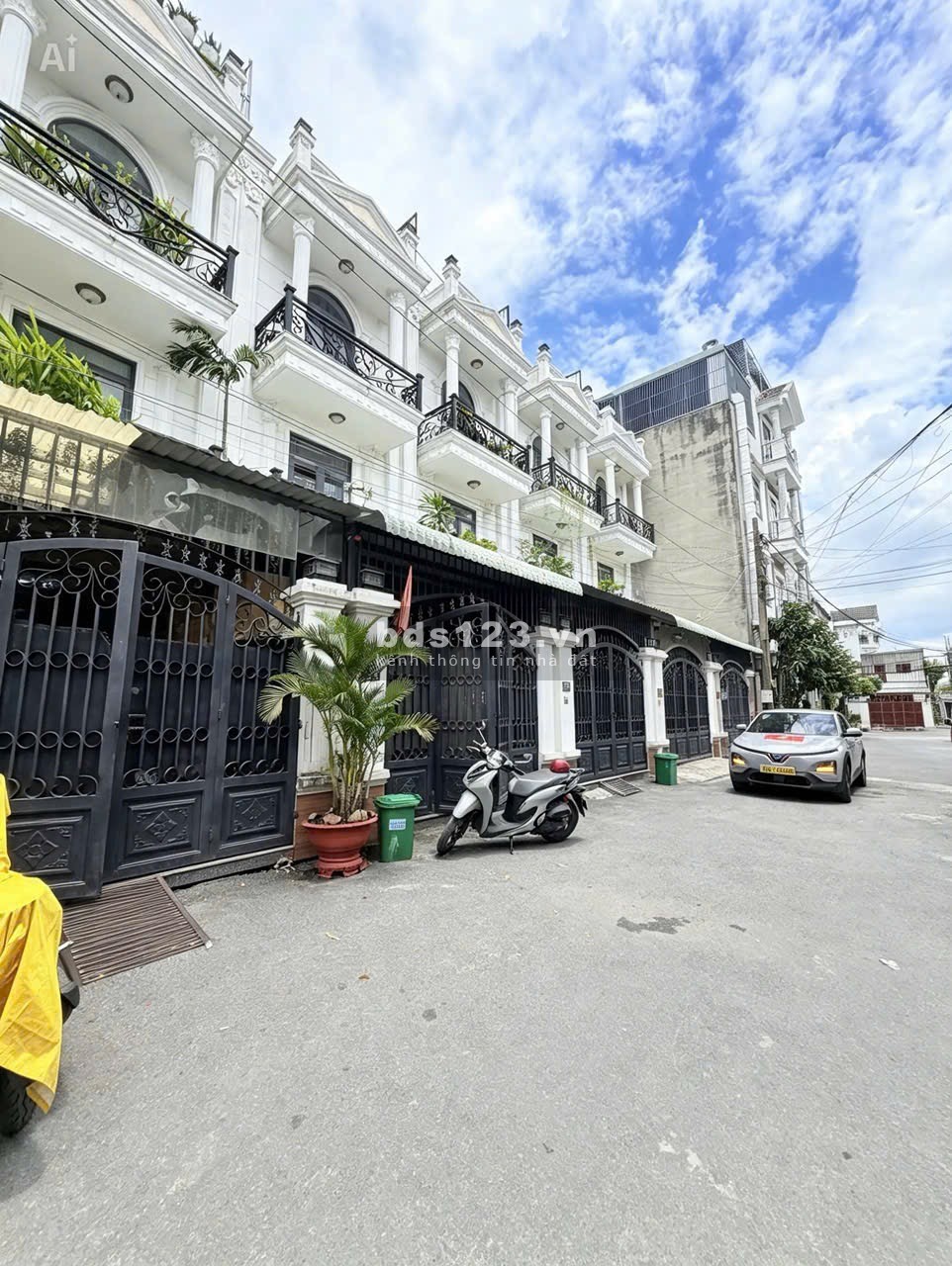 NHÀ PHỐ THẠNH LỘC 29 – ĐƯỜNG 8M – GARA Ô TÔ – 4PN –…