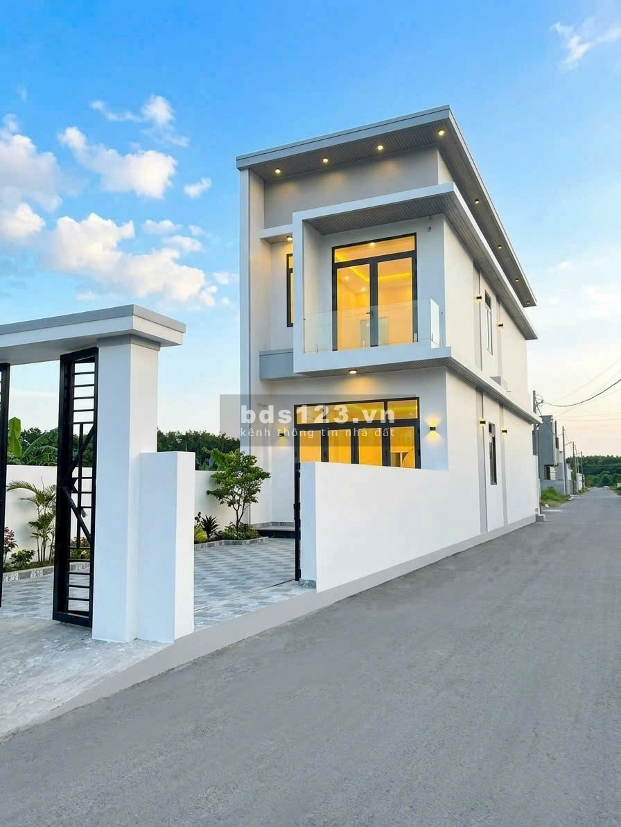 NHÀ LẦU MẶT TIỀN KINH DOANH NGAY BIÊN HÒA - TRẢ TRƯỚC CHỈ 700TR