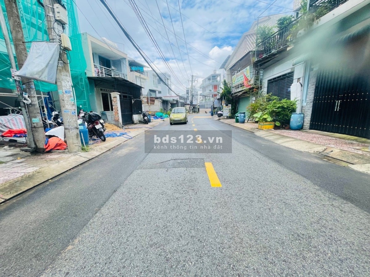 Nhà Cấp 4 Mặt Tiền Tăng Nhơn Phú - Nhỉnh 4 tỷ - Có Dòng Tiền