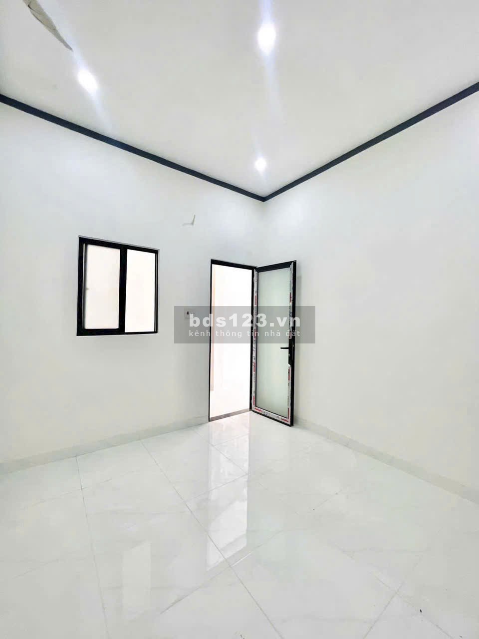500TR - CÓ NHÀ RIÊNG - GẦN NGÃ 4 TÂN TRIỀU