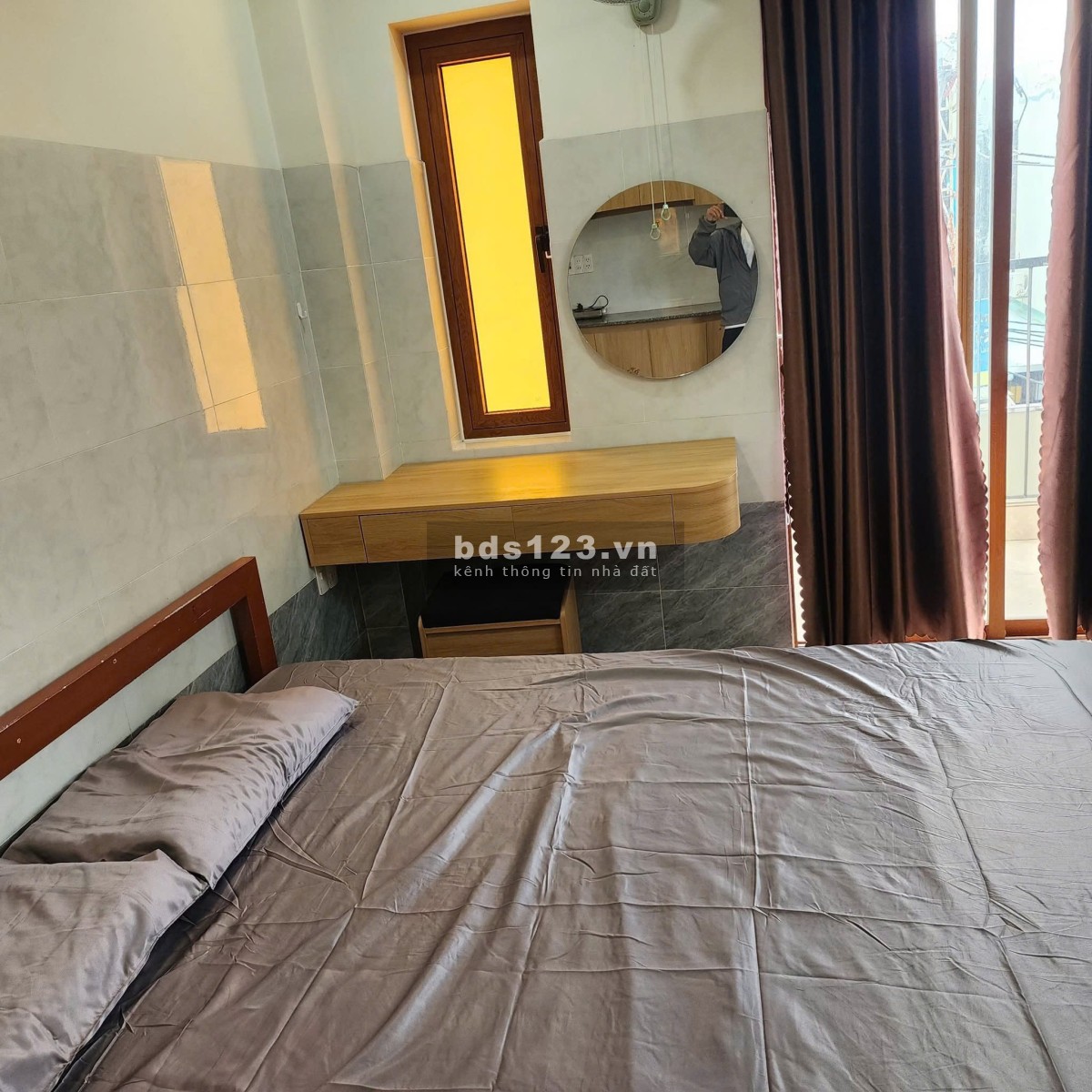Bên mình hiện đang trống phòng, Zl 0902857172. Trần Cao Vân,…