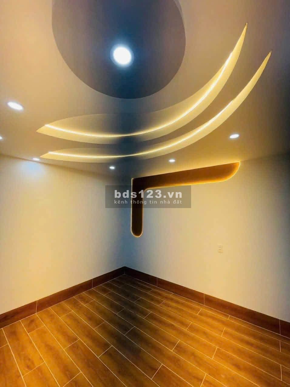Nhà vườn gác lửng 137m2 Tân Triều có sân sau cực rộng chỉ…