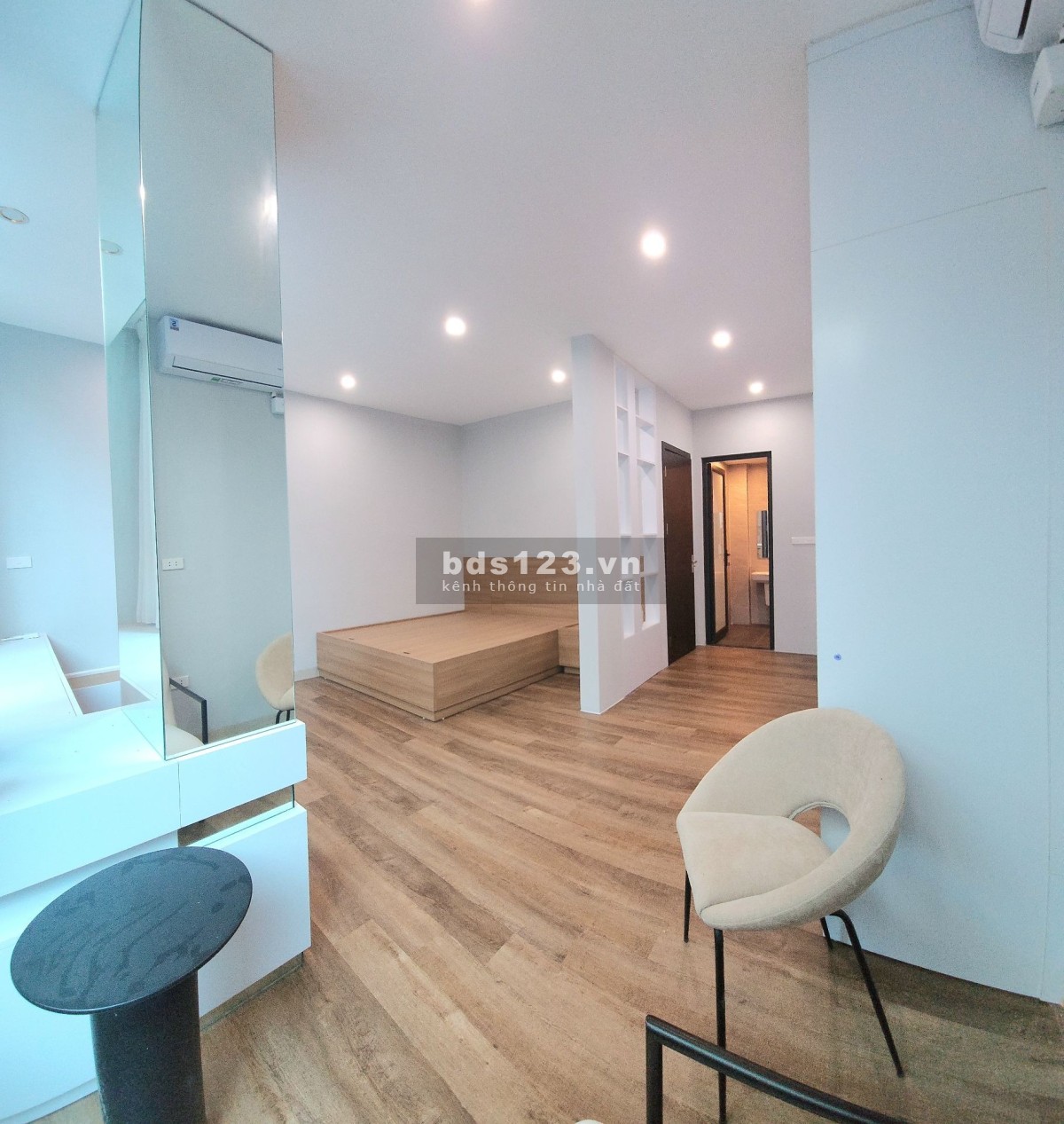 Trung tâm Cầu Giấy- Thanh Xuân- 42m2 5 tầng chỉ hơn 11 tỷ