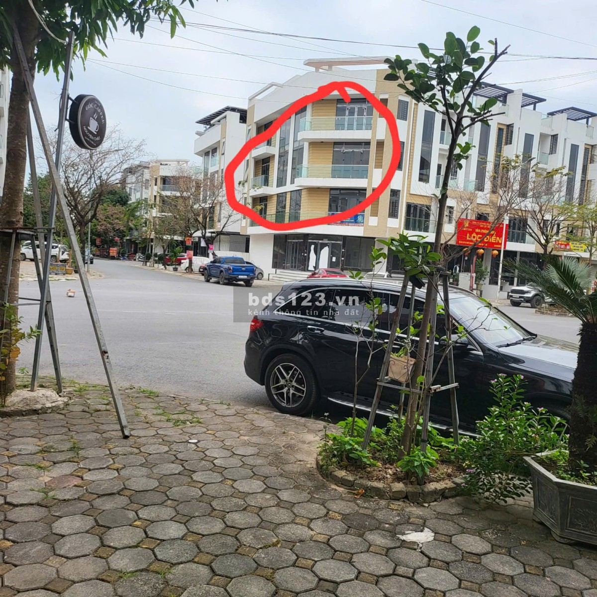 Biệt thự lô góc, ngã tư, 3 mặt thoáng, mua về là có ngay dòng tiền.