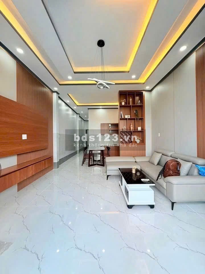 CẢNH BÁO: MUA NHÀ ĐẸP LẠI BỊ TẶNG NGUYÊN BỘ NỘI THẤT XỊN!