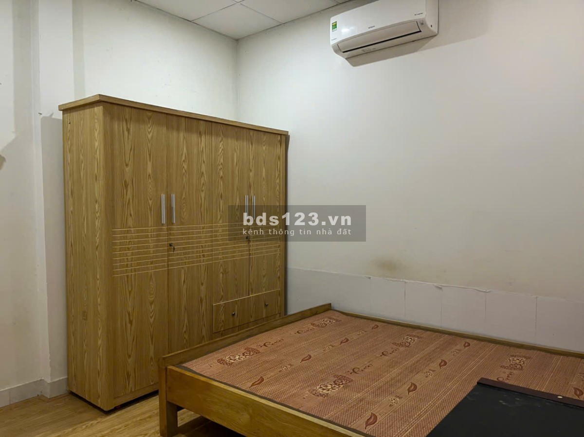 Cho nữ thuê phòng trọ gia đình