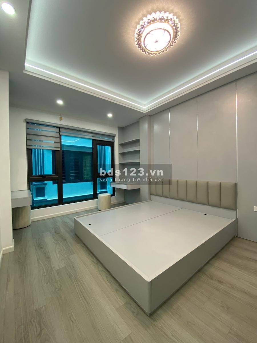  13,X TỶ | PHÂN LÔ CÁN BỘ — Ô TÔ ĐỖ CỬA — 5 TẦNG THANG MÁY 