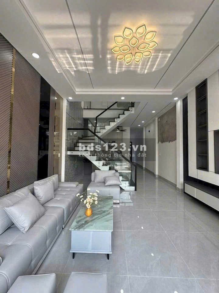 NHÀ LẦU MẶT TIỀN SỔ RIÊNG VỪA Ở VỪA KINH DOANH