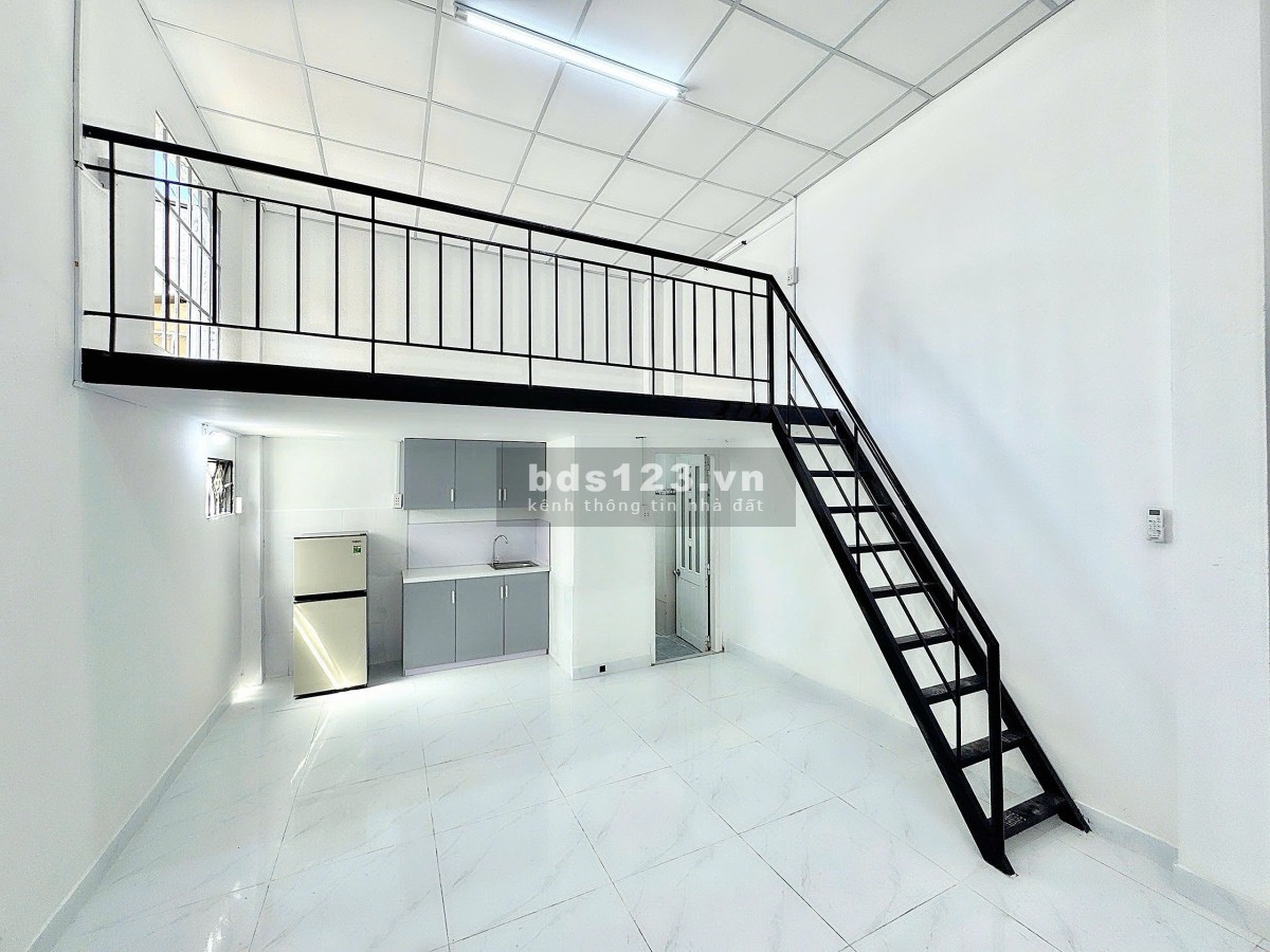 Phòng 30m² có gác cao 2m – sát Phú Mỹ Hưng, giá chỉ 4,1tr/tháng