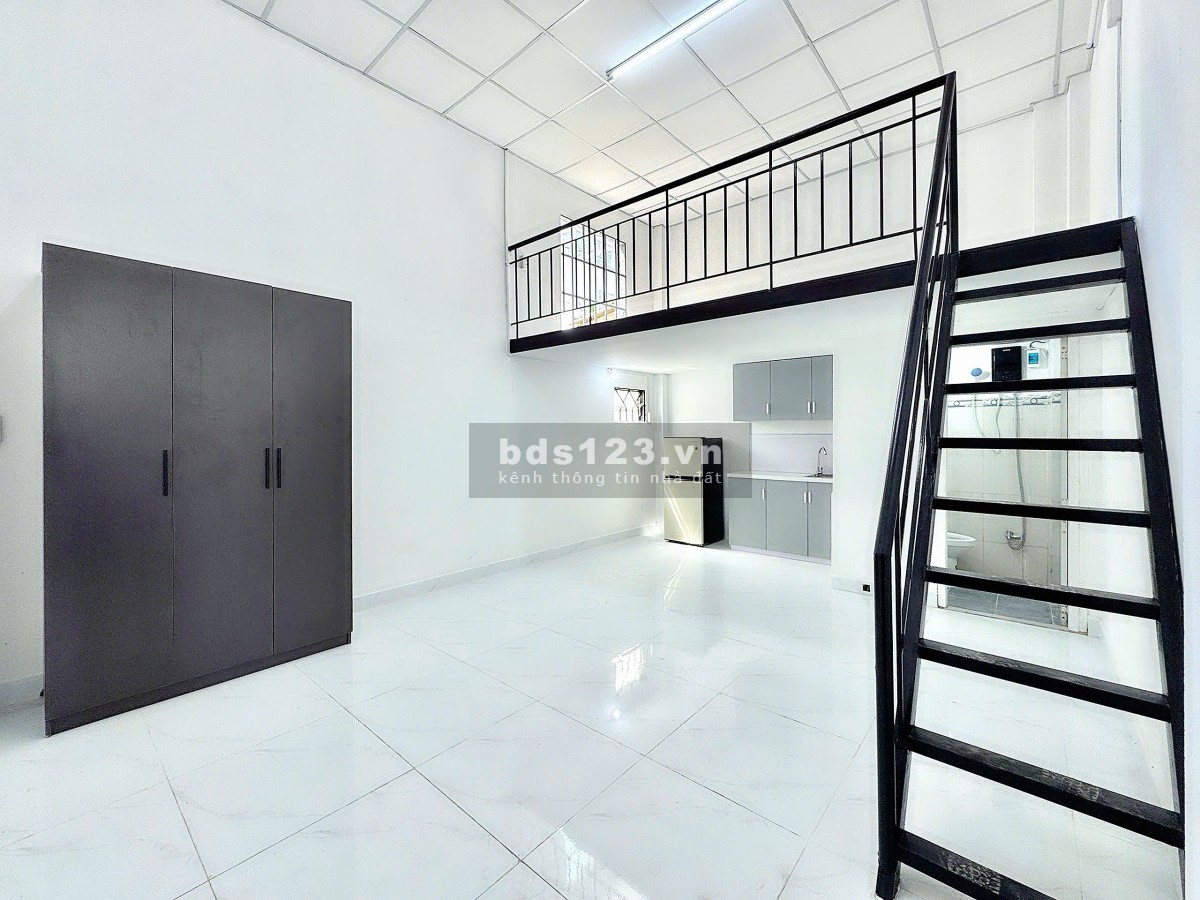 Phòng 30m² có gác cao 2m – sát Phú Mỹ Hưng, giá chỉ 4,1tr/tháng
