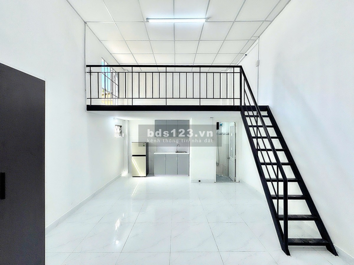 Phòng 30m² có gác cao 2m – sát Phú Mỹ Hưng, giá chỉ 4,1tr/tháng