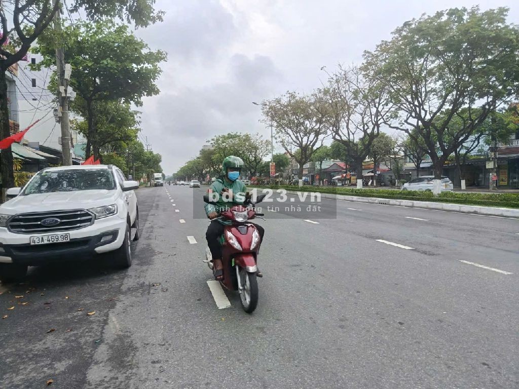 Bán nhà mặt tiền Lê Văn Hiến, Ngũ Hành Sơn, 70,6m², giá 6,3 tỷ
