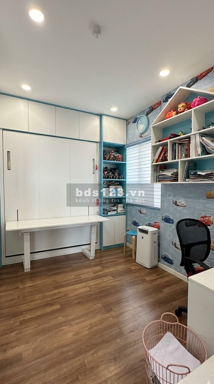 75m2 - Giá 3.3 tỷ bao thuế phí - 2PN2WC The Park Residence