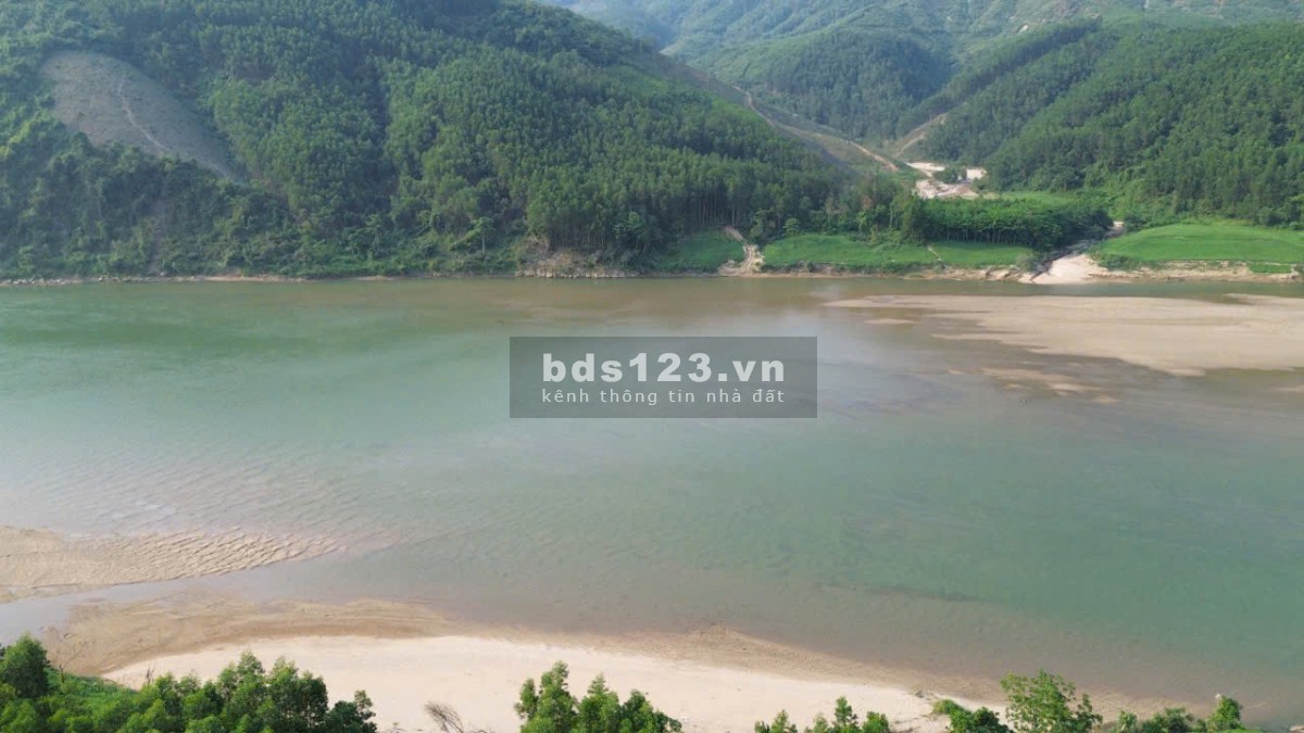 cc 034 3097143 Bán 7.5hecta đất rừng sản xuất view Sông bám…