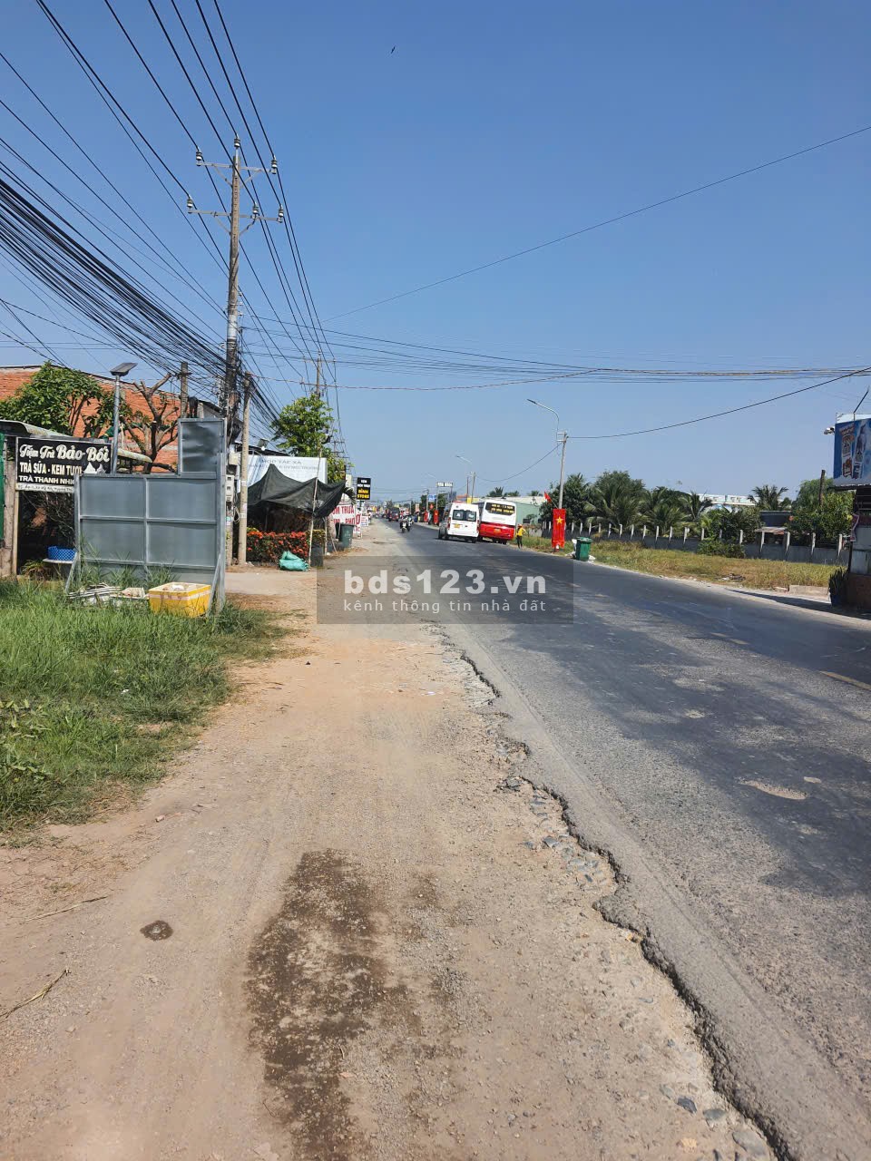 Bán đất mặt tiền QL62 Long An (cũ) TDT 666.9m2