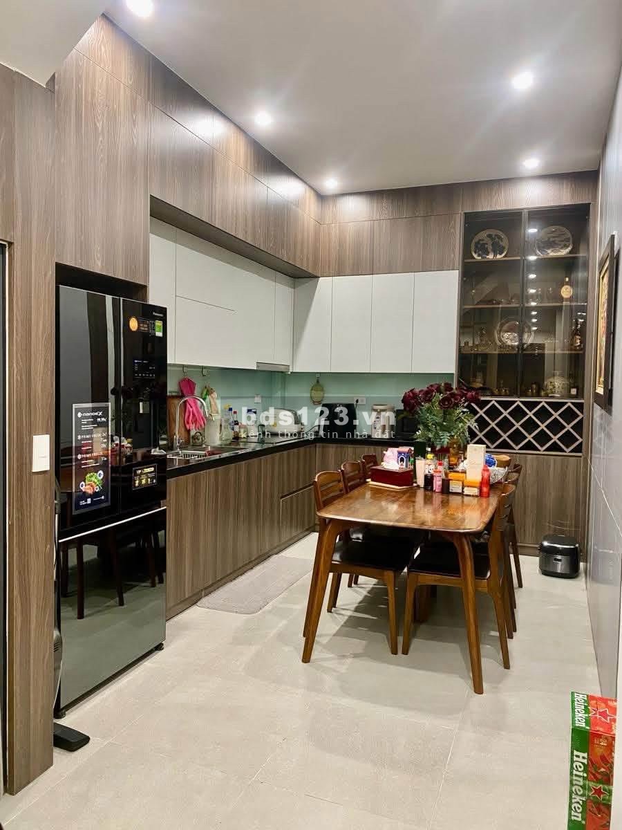 BÁN NHÀ HOÀNG VĂN THÁI - PHÂN LÔ QUÂN ĐỘI - Ô TÔ 16 CHỖ ĐỖ…