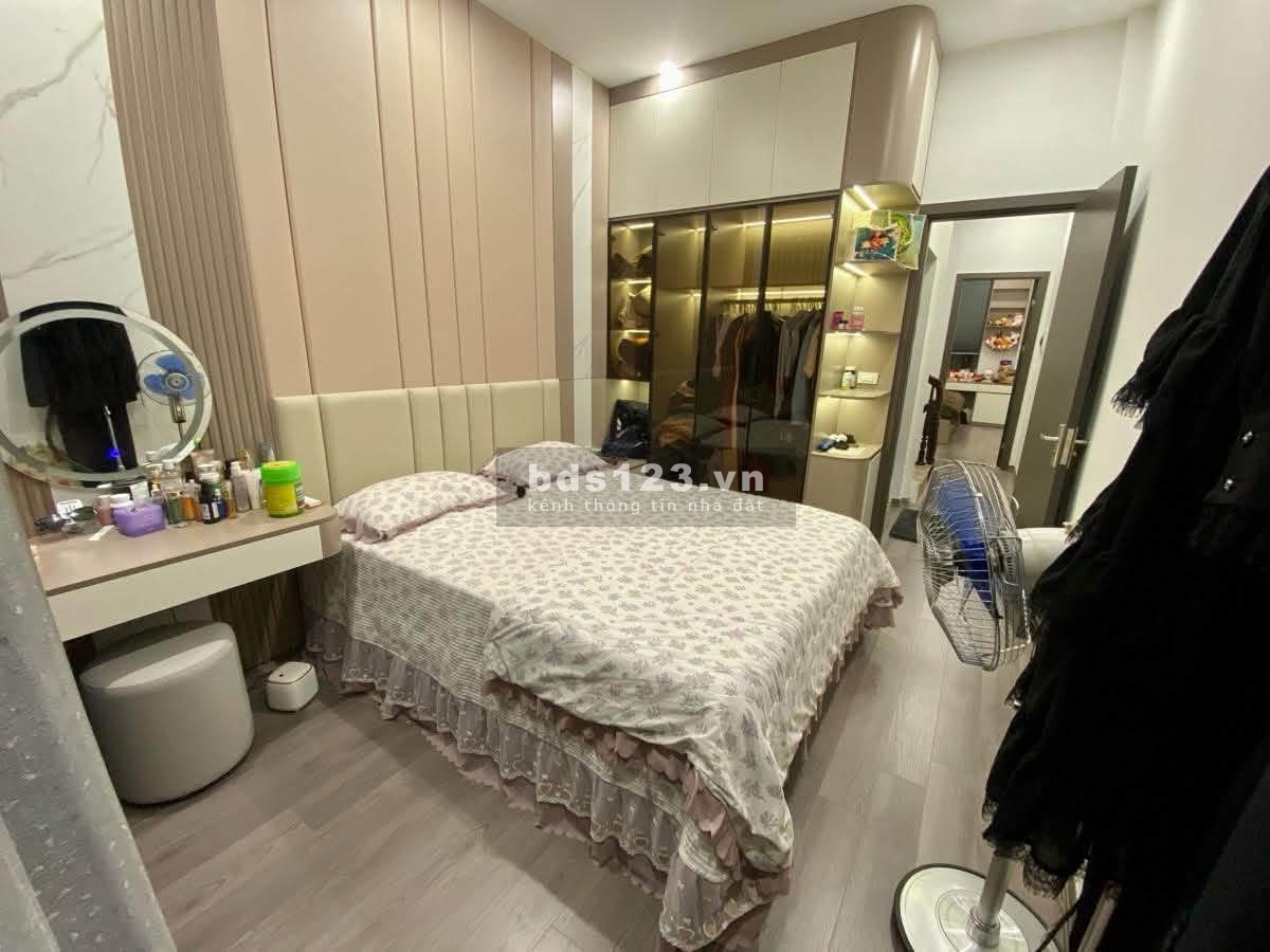 BÁN NHÀ HOÀNG VĂN THÁI - PHÂN LÔ QUÂN ĐỘI - Ô TÔ 16 CHỖ ĐỖ…
