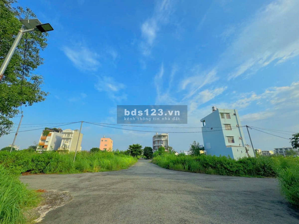 Bán đất nền siêu rẻ chỉ 6,2 tỷ/90m2 Sở Văn Hóa, Phú Hữu…