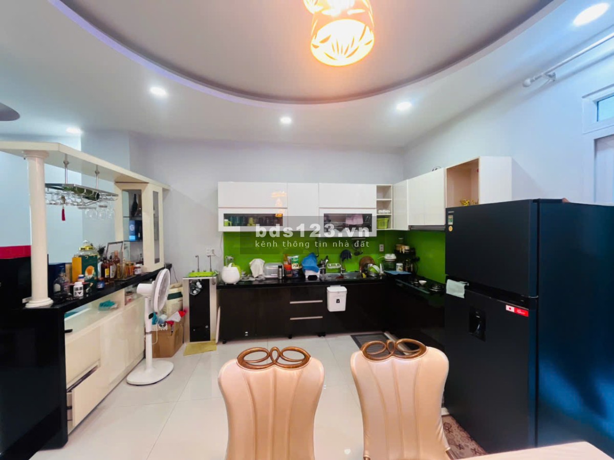 Bán nhà Phúc An City, 5x15m sổ hồng riêng, mặt tiền 12m đối diện công viên