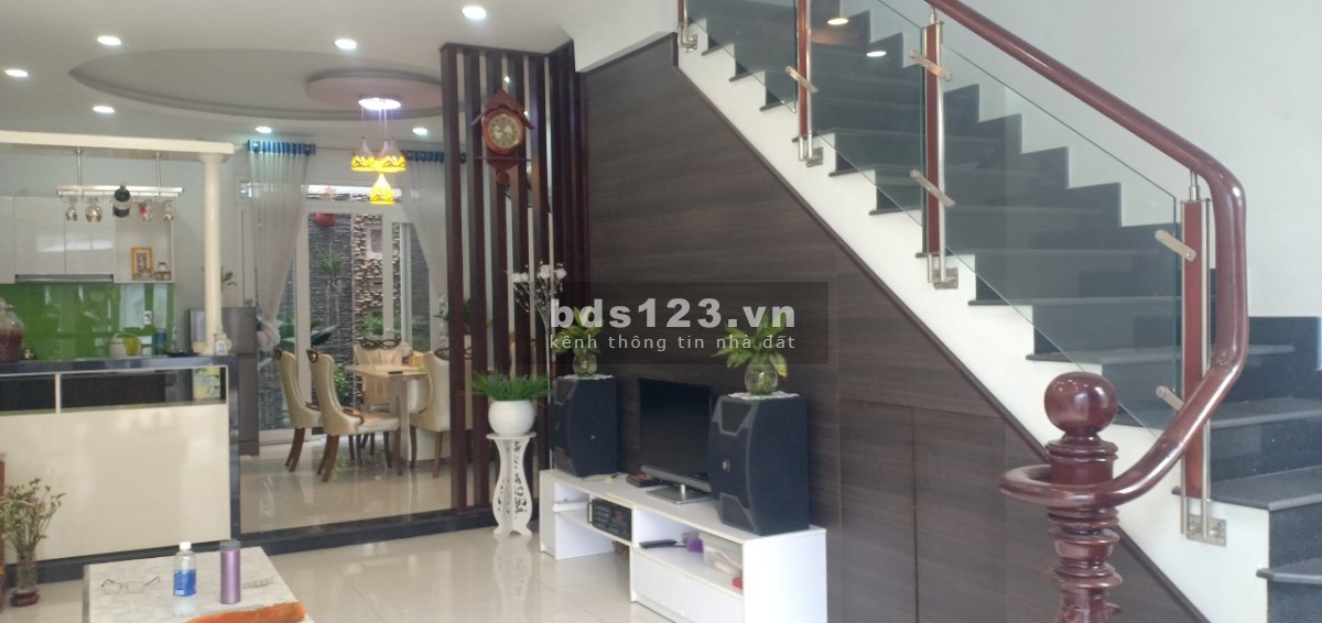 Bán nhà Phúc An City, 5x15m sổ hồng riêng, mặt tiền 12m đối diện công viên