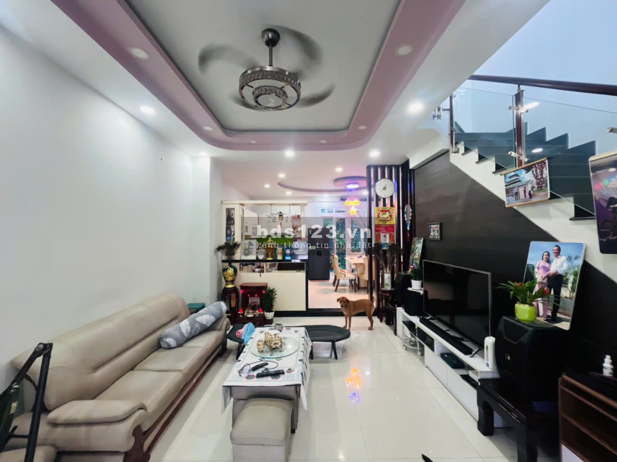 Bán nhà Phúc An City, 5x15m sổ hồng riêng, mặt tiền 12m đối diện công viên