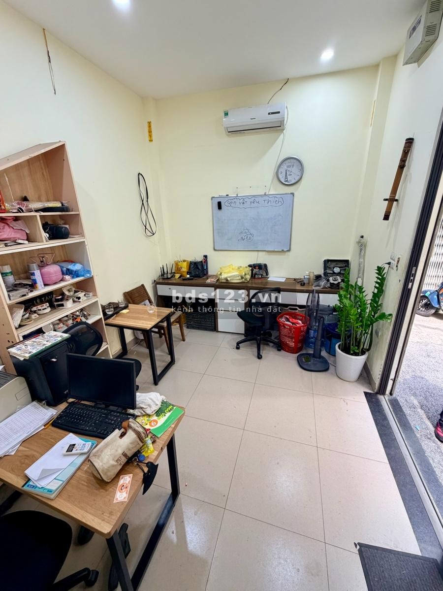 BÁN NHÀ LÔ GÓC PHÂN LÔ KHU HOÀNG ĐẠO THÀNH - 72M², Ô TÔ ĐỖ…
