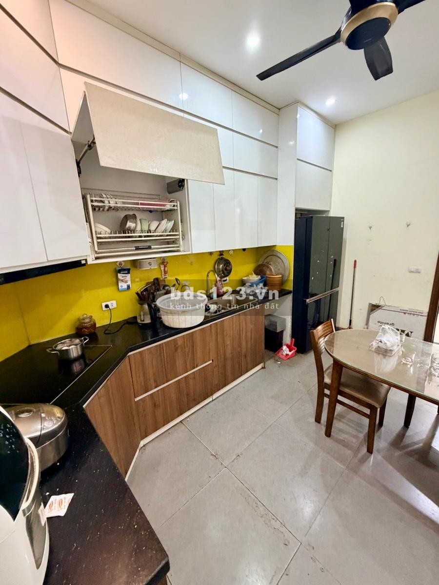 BÁN NHÀ LÔ GÓC PHÂN LÔ KHU HOÀNG ĐẠO THÀNH - 72M², Ô TÔ ĐỖ…