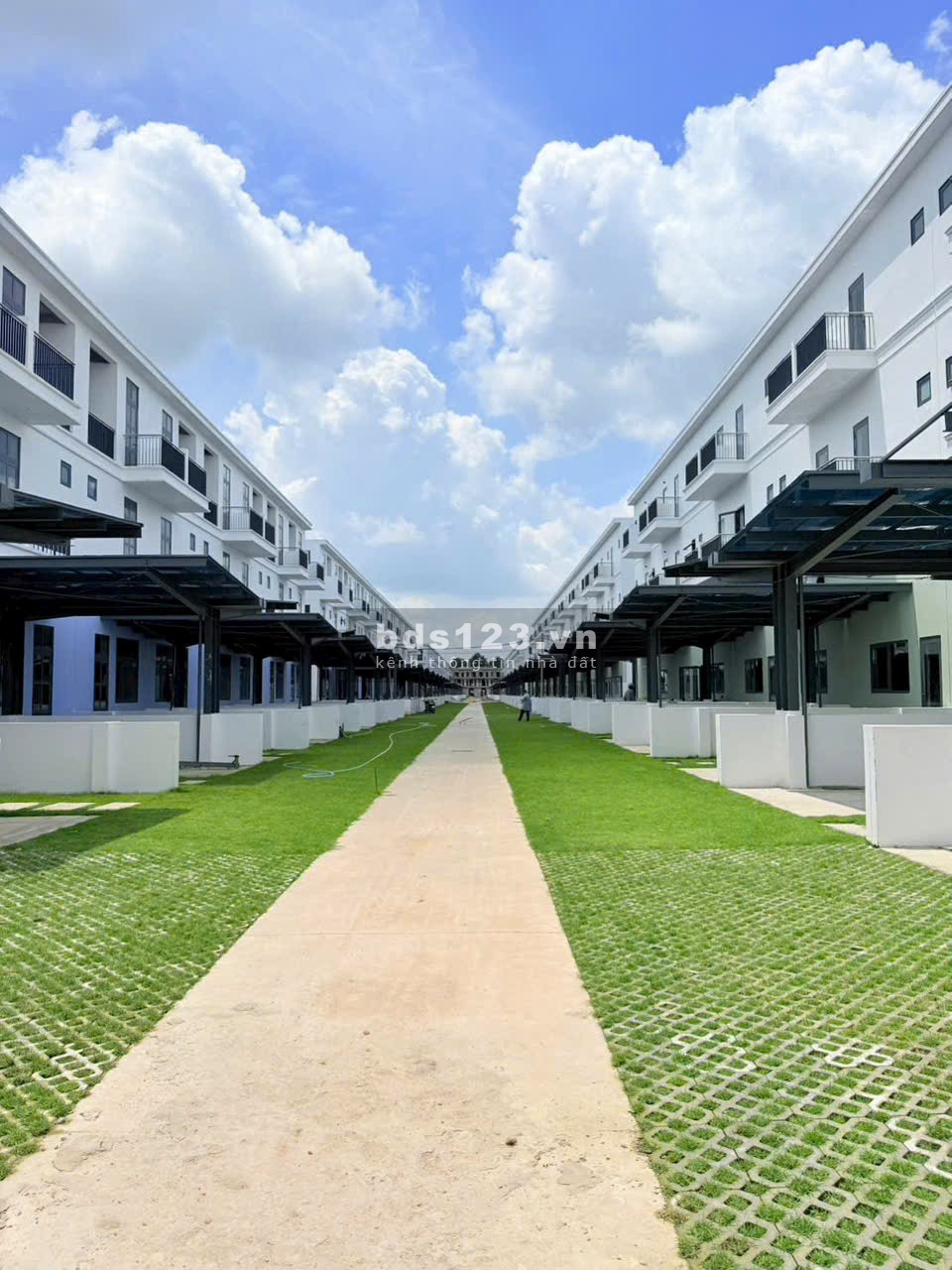 CHỈ TỪ 1,38 TỶ NHẬN NHÀ PHỐ THƯƠNG MẠI 300M² TẠI FIESTA…