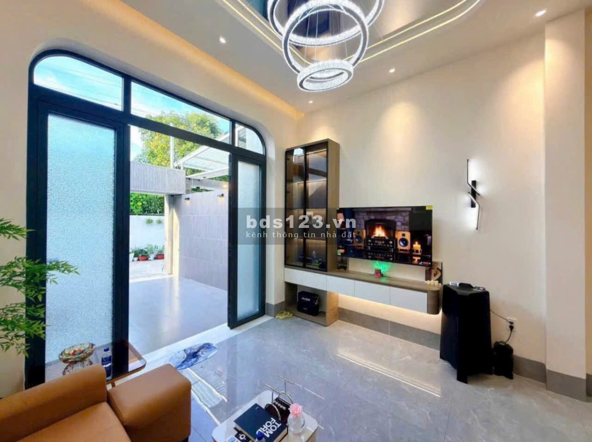 800 TRIỆU SỞ HỮU NHÀ LẦU HOÀN CÔNG CHÍNH CHỦ