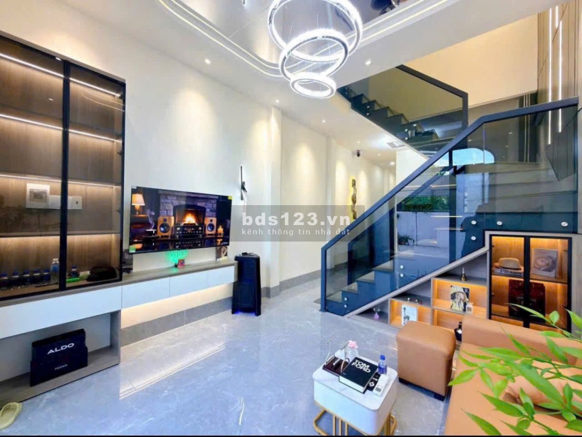 800 TRIỆU SỞ HỮU NHÀ LẦU HOÀN CÔNG CHÍNH CHỦ