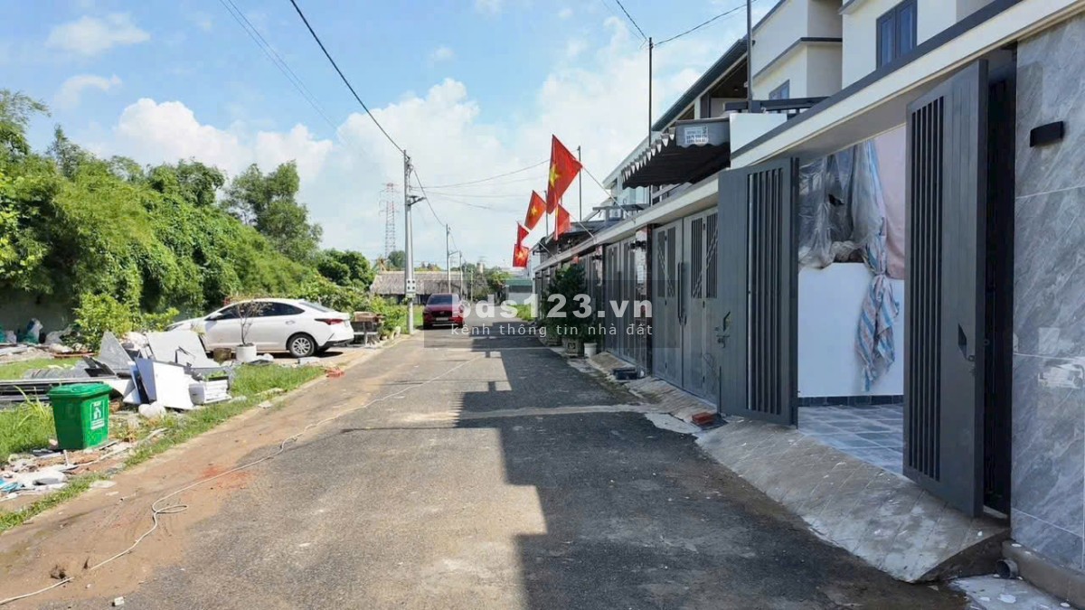 800 TRIỆU SỞ HỮU NHÀ LẦU HOÀN CÔNG CHÍNH CHỦ