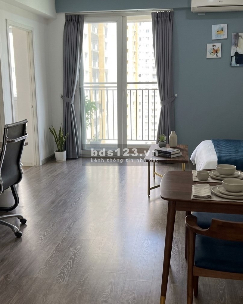 Đã có sổ hồng 61m2 - Giá 3.2 tỷ - 2PN1WC The Park Residence