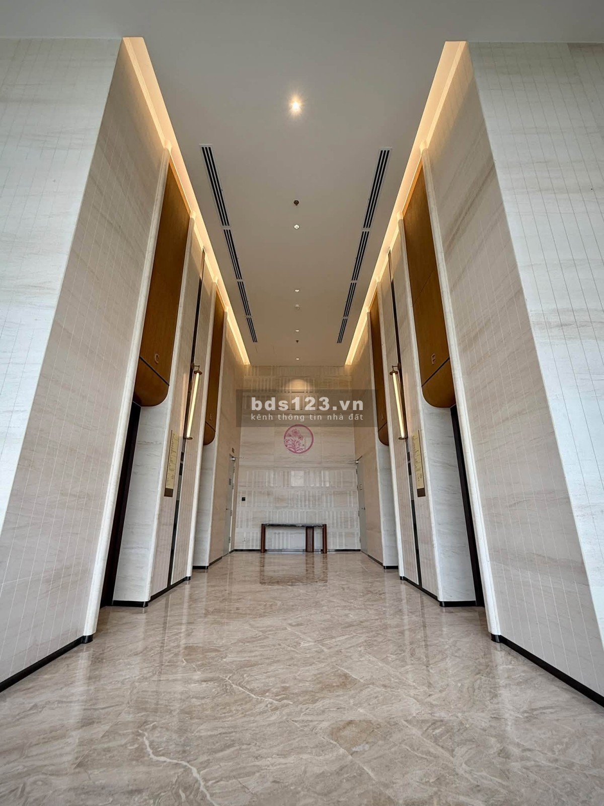 Cần cho thuê Essensia Sky, 3PN, NTCB, 120m2, view đẹp lung linh, giá…