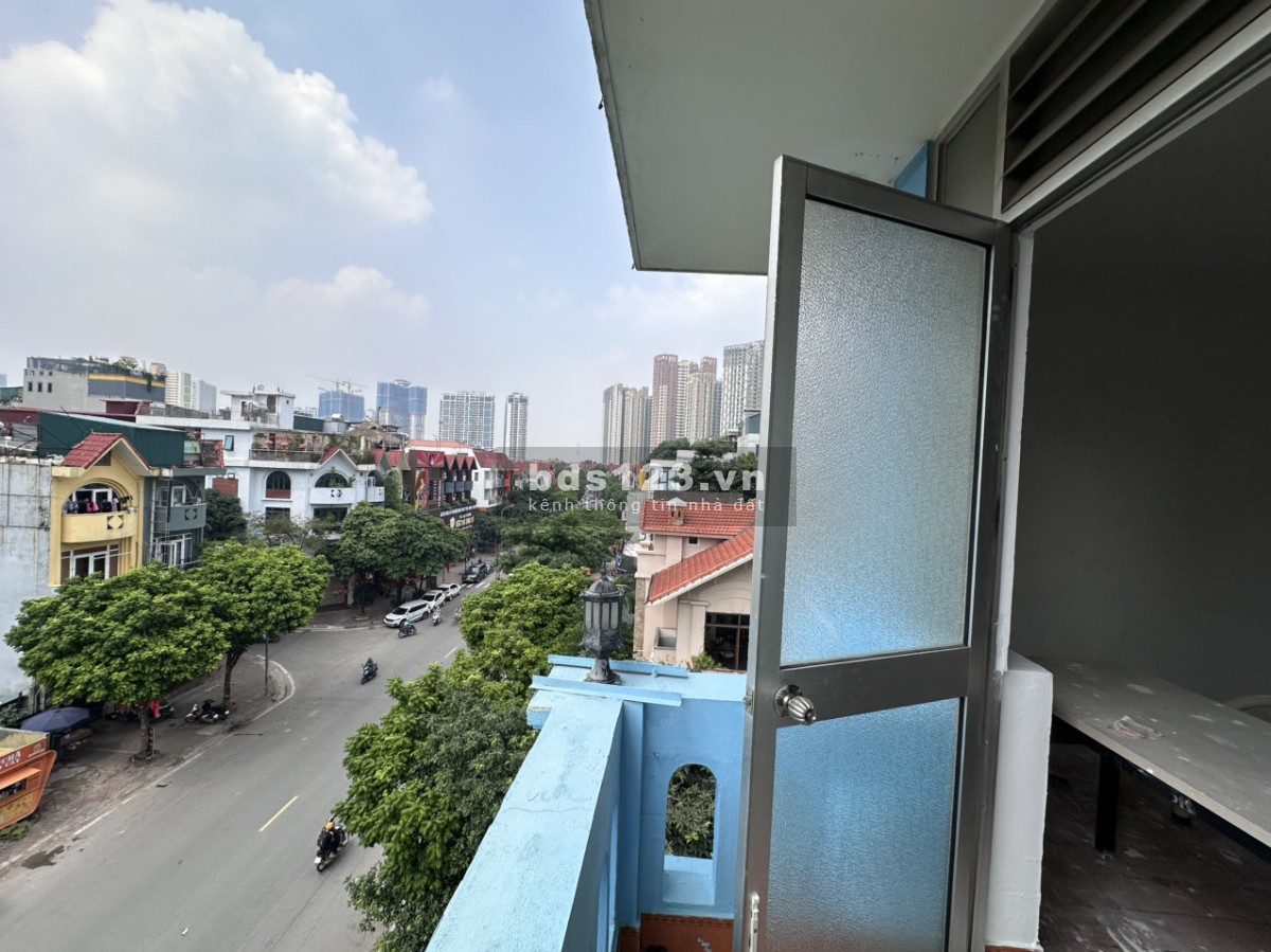 CHO THUÊ MẶT BẰNG PHỐ NGUYỄN VĂN LỘC- HÀ NỘI