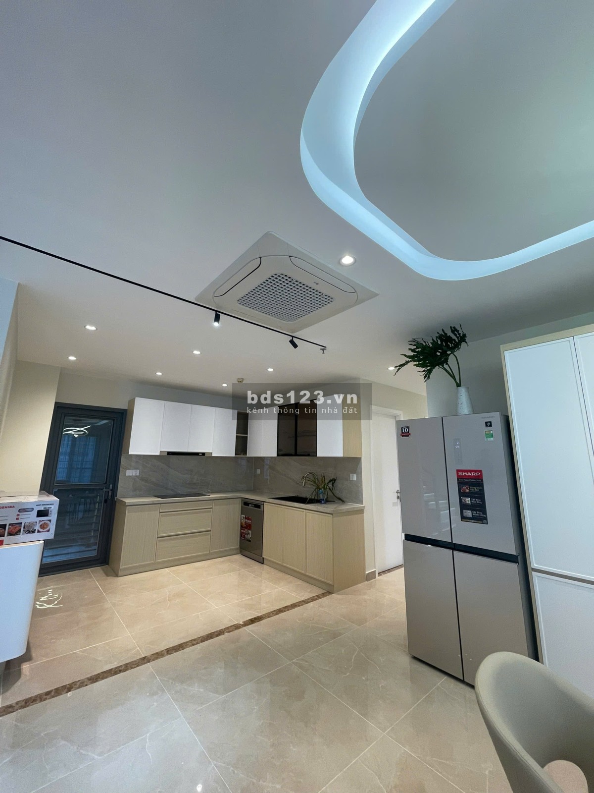 Cho thuê Penthouse Docklands - Nguyễn Thị Thập