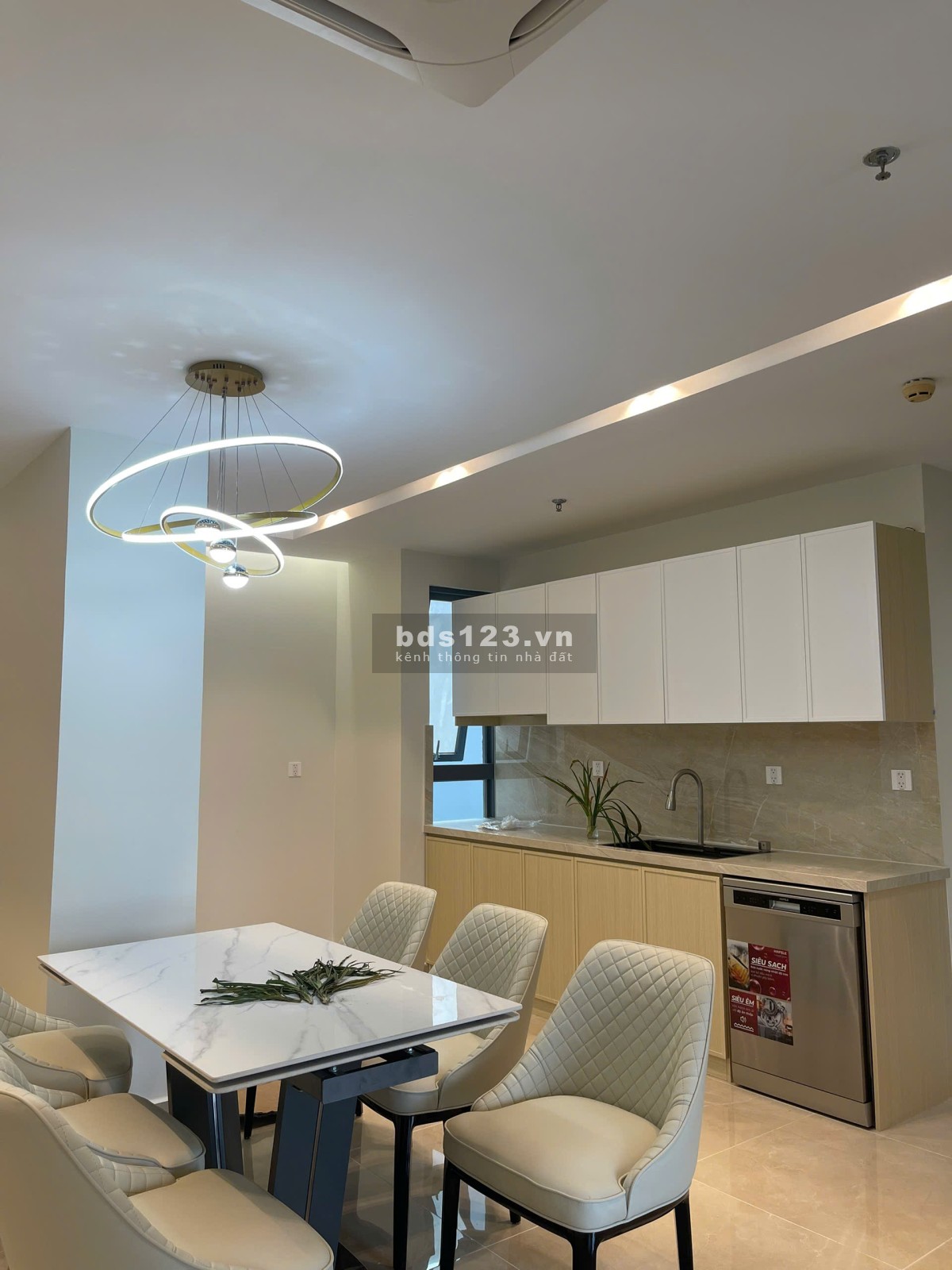 Cho thuê Penthouse Docklands - Nguyễn Thị Thập