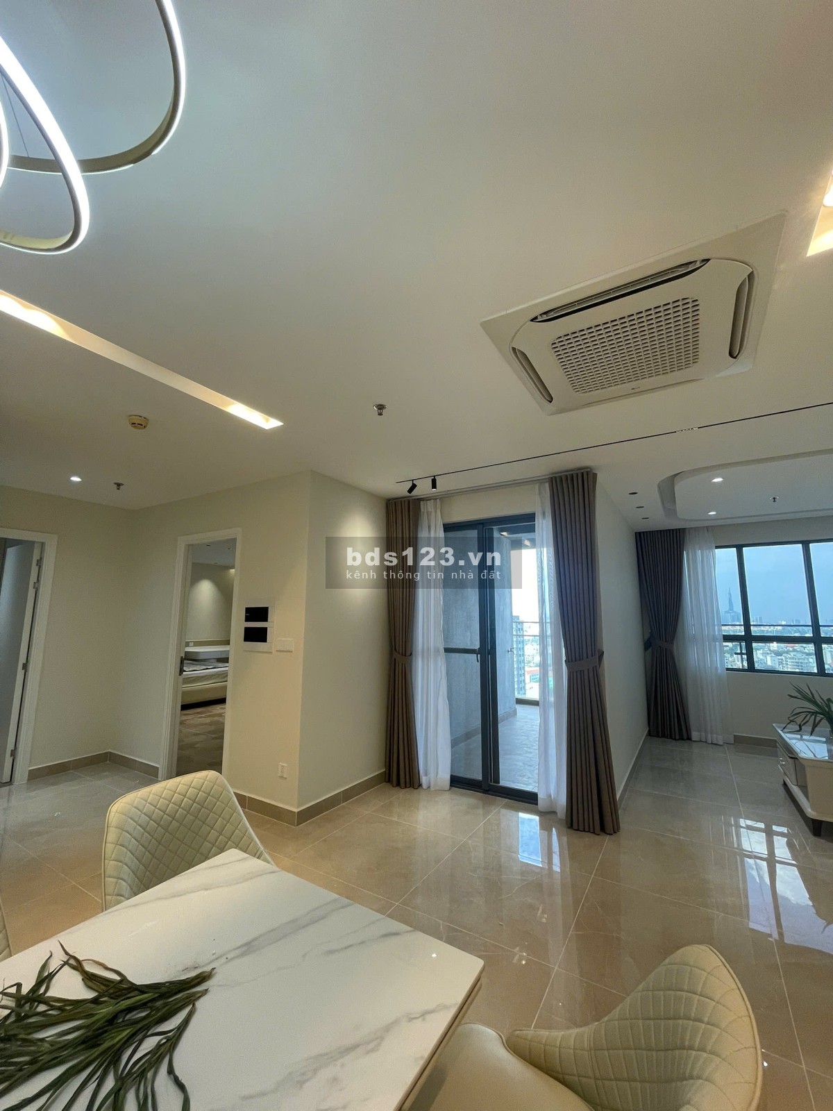 Cho thuê Penthouse Docklands - Nguyễn Thị Thập