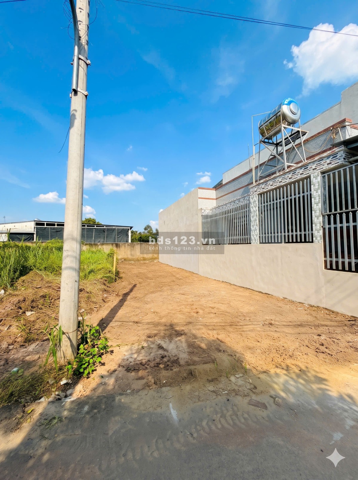 ĐẤT ĐẸP GIÁ RẺ, 120m2 đất THỔ CƯ gần ngã tư bến cá…