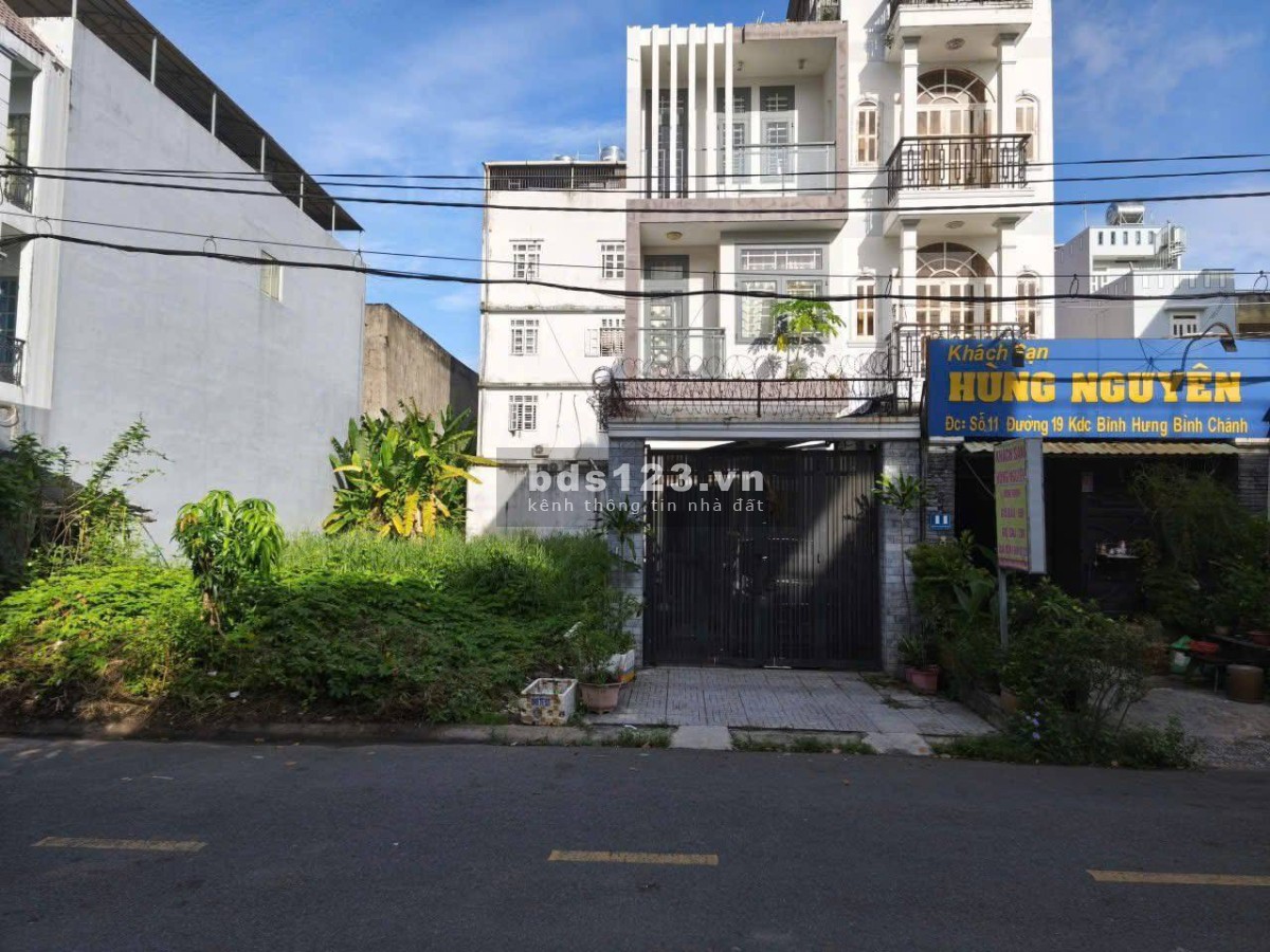 Bán Gấp lô đất KDC gần BXQ8. Liên hệ thực tế 0932068012