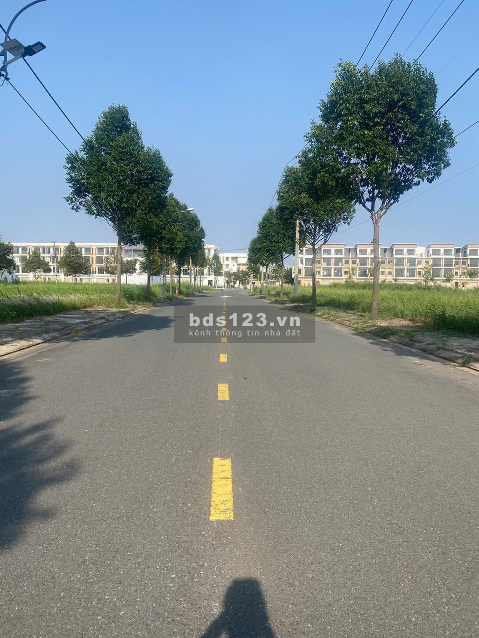BÁN LÔ ĐẤT KHU DÂN CƯ SAIGON VILLAGE NGAY CẠNH SÔNG RẠCH DƠI