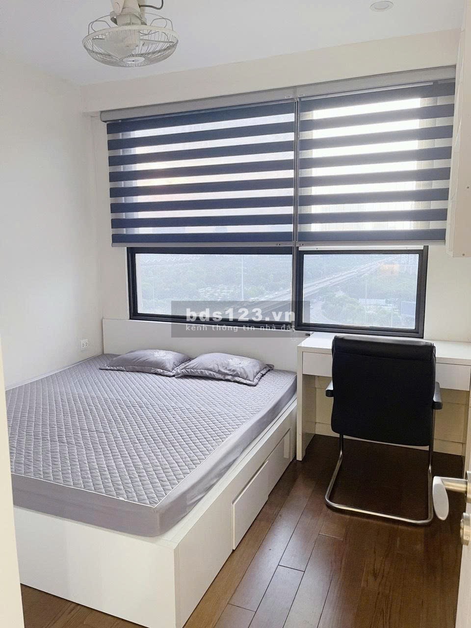 16,5tr thuê 1N+1 Vinhomes D'Capitale 52m² - sẵn chỗ làm việc