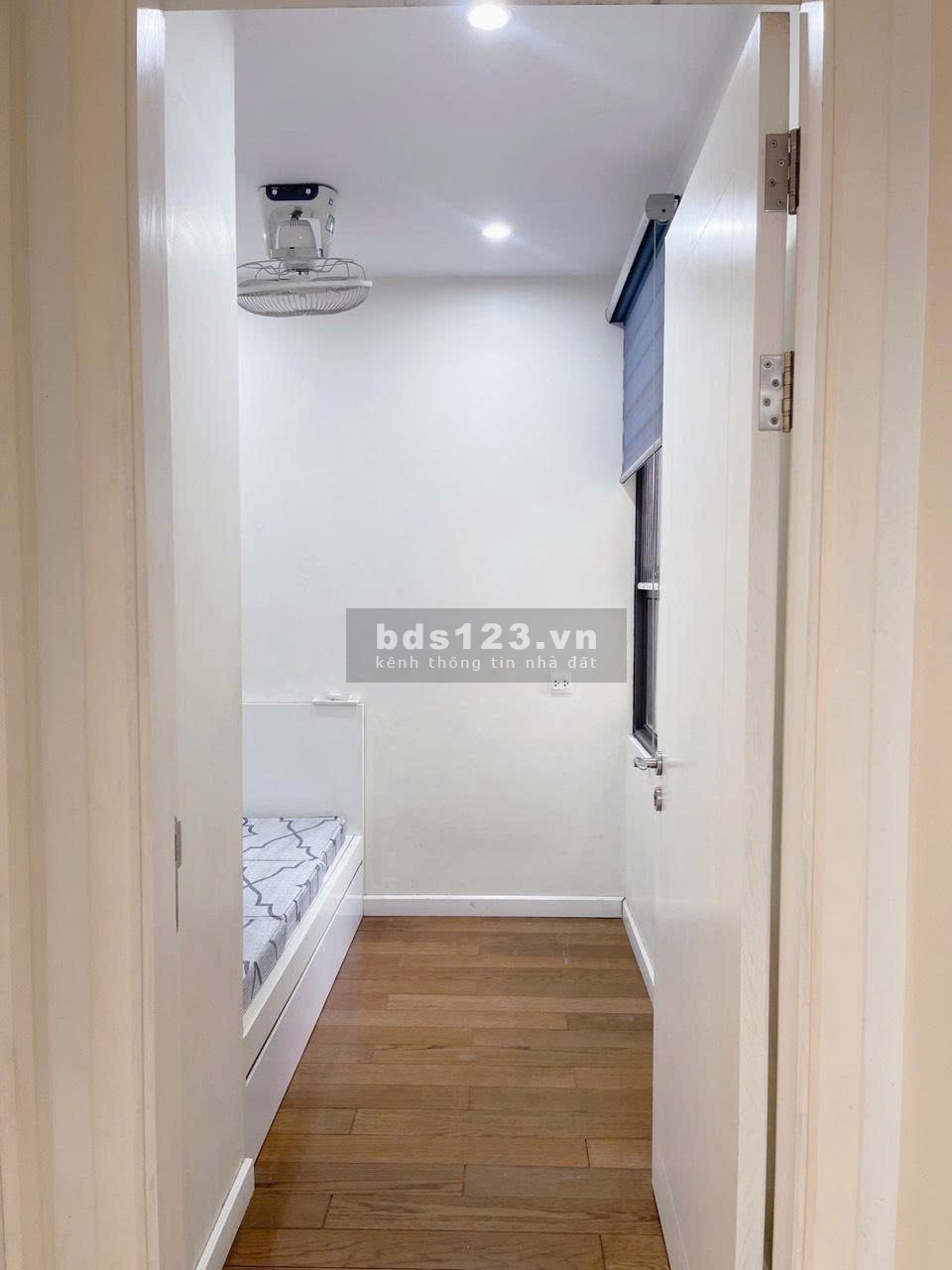 16,5tr thuê 1N+1 Vinhomes D'Capitale 52m² - sẵn chỗ làm việc