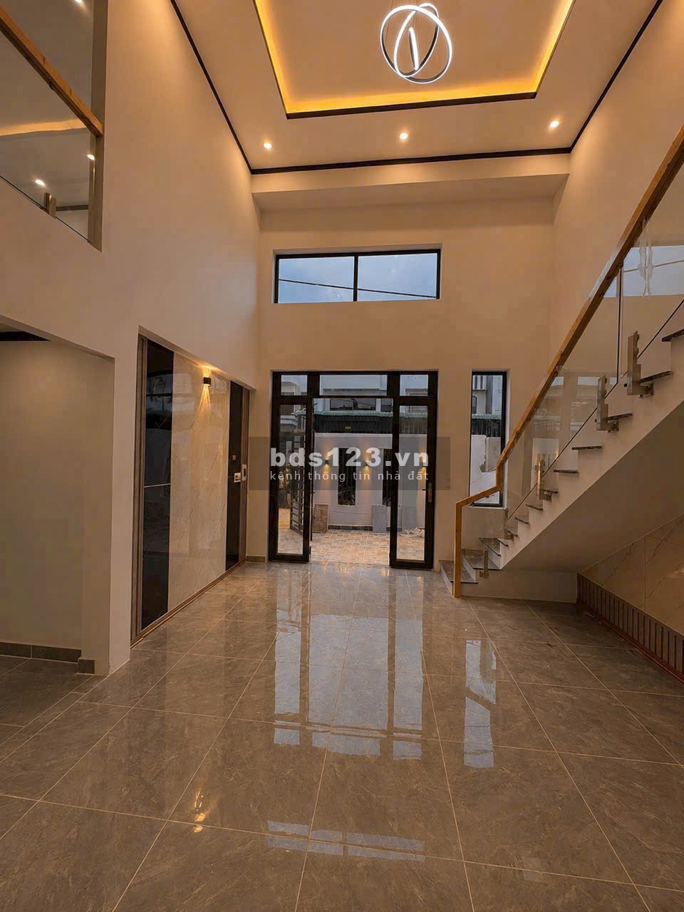 NHÀ 1 TRỆT 1 LỬNG PHONG CÁCH BIỆT THỰ – NGÃ 3 BÌNH Ý