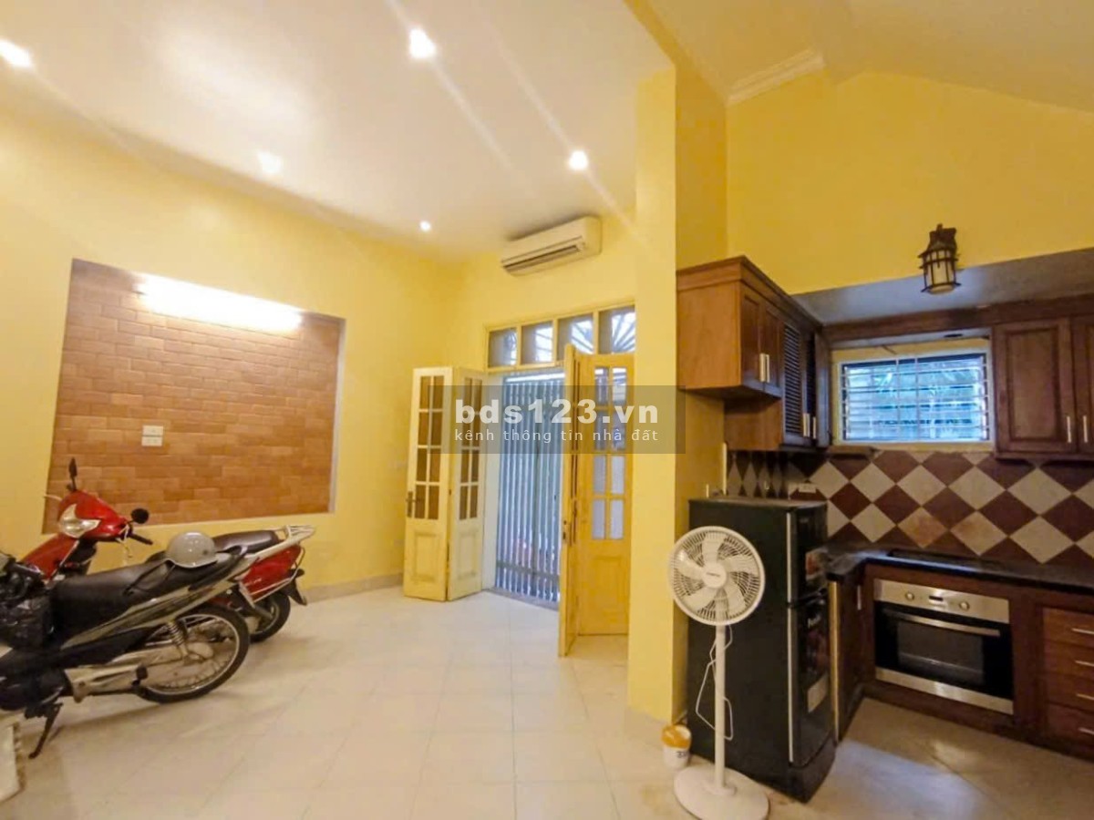 Nhà Phố Tô Ngọc Vân, Tây Hồ – 47m2 x 3T - 3PN, Mặt Tiền…