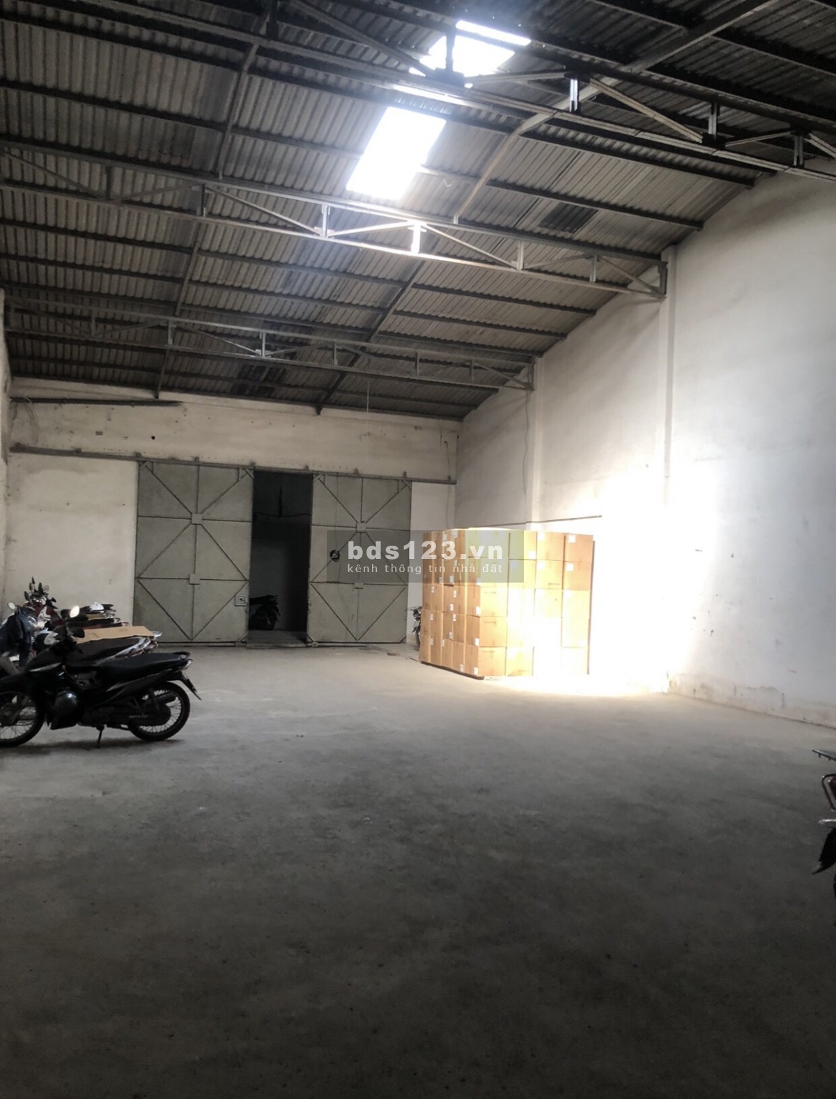 Cho thuê cụm kho 200m2, 520m2 đường container gần ngã tư Ga Quận 12